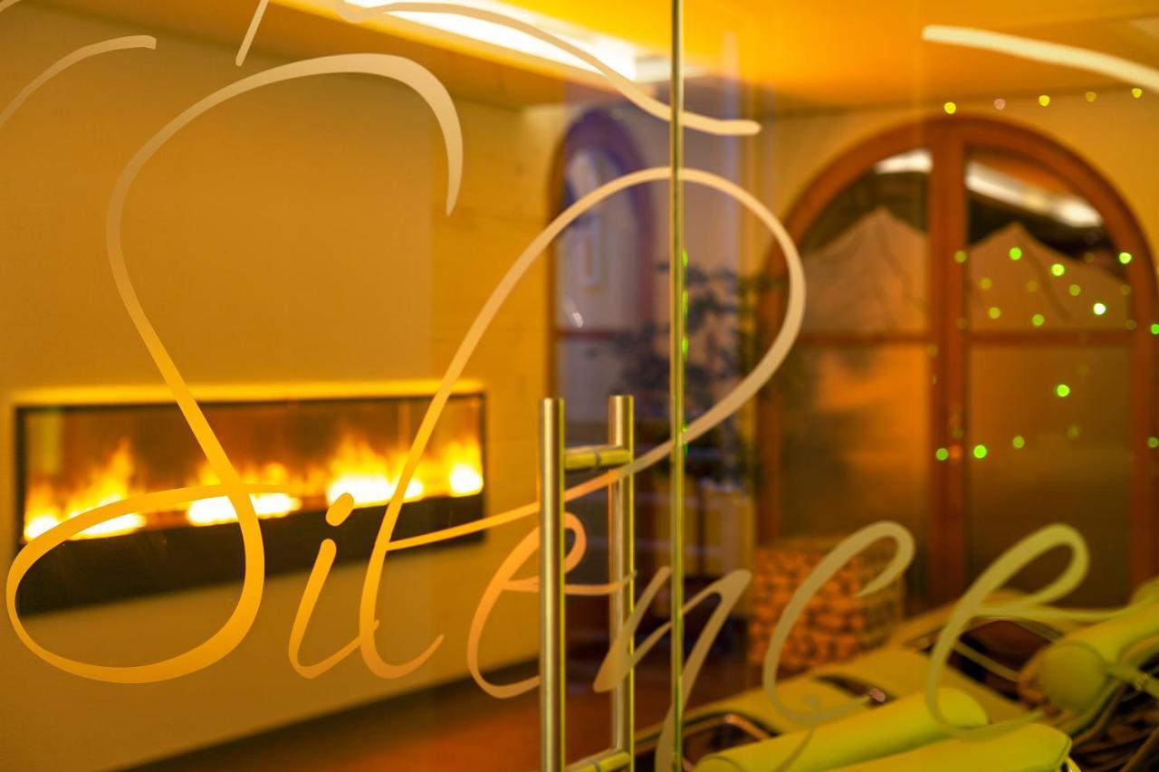 Arcade Apartments & Spa Зас-Фе Экстерьер фото